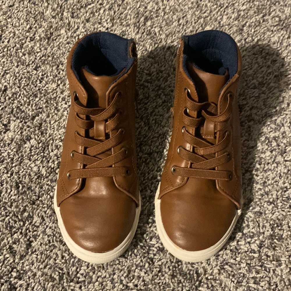 Boys boots